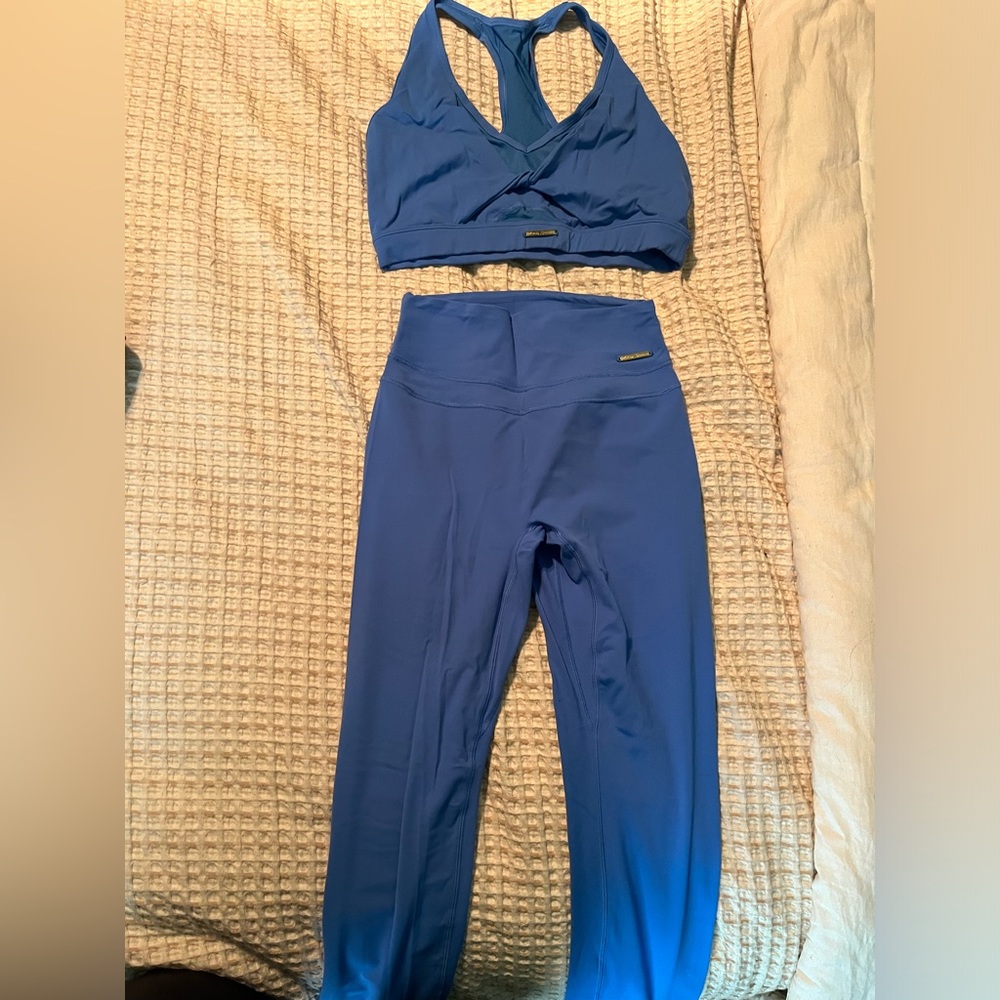 Whitney Simmons Gymshark collection blue leggings (s) and razor back top (m)